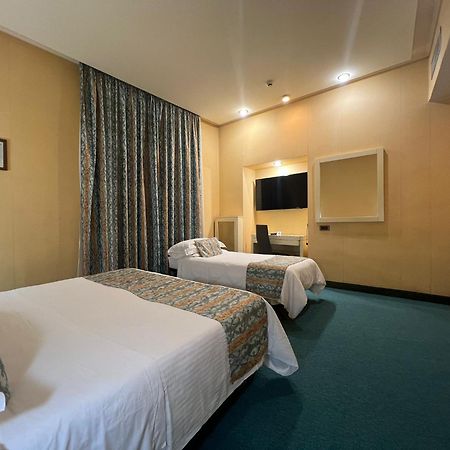 Hotel Patria โรม ภายนอก รูปภาพ